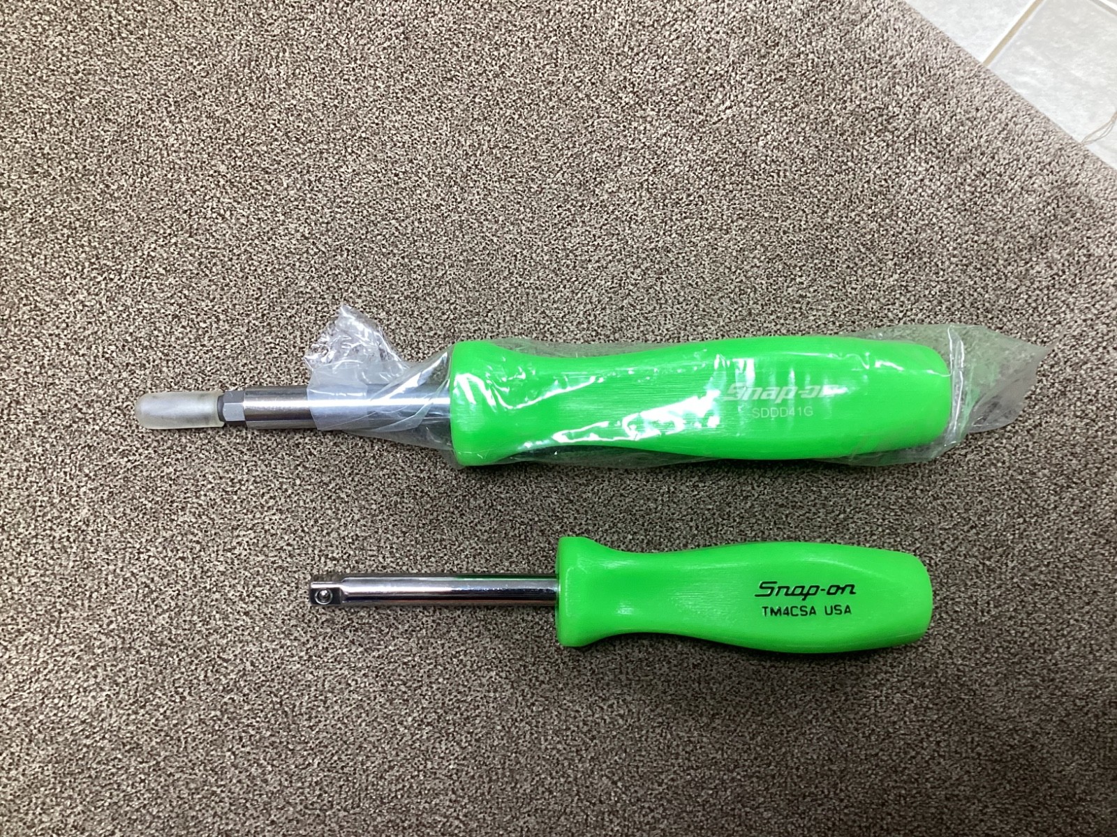 Snap-On Tools Standard Shank Driver/ Reversible Screwdriver GREEN TM4CSCA SDDD41