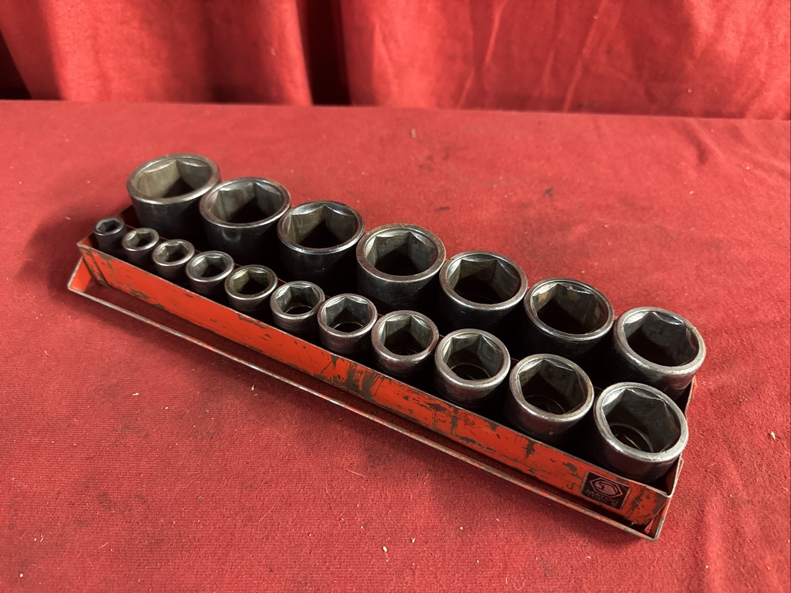 Matco 18 Piece 1/2″ Drive 6pt SAE Impact Short Socket Set 7/16 – 1-1/2 w/ Tray