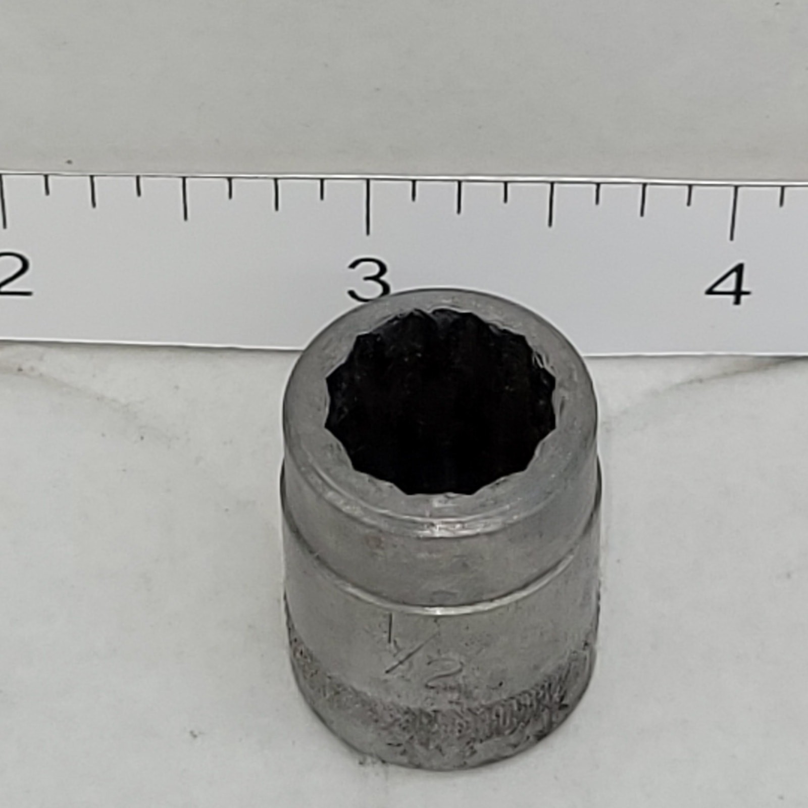 1/2″ Socket 12 Point or Spline Drive both ends