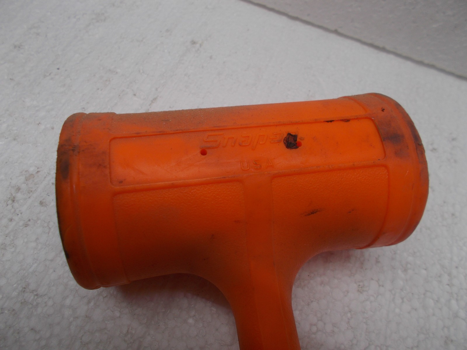 Snap-on tools 56oz Dead Blow Hammer Orange Soft Grip HBFE56