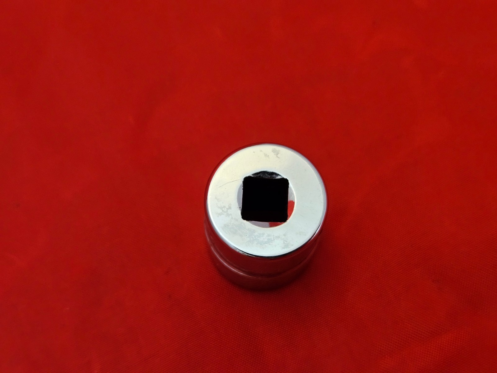 New Logo Snap-on TM18 1/4″ Drive 9/16″ 6 Point Shallow Socket USA SAE 3K