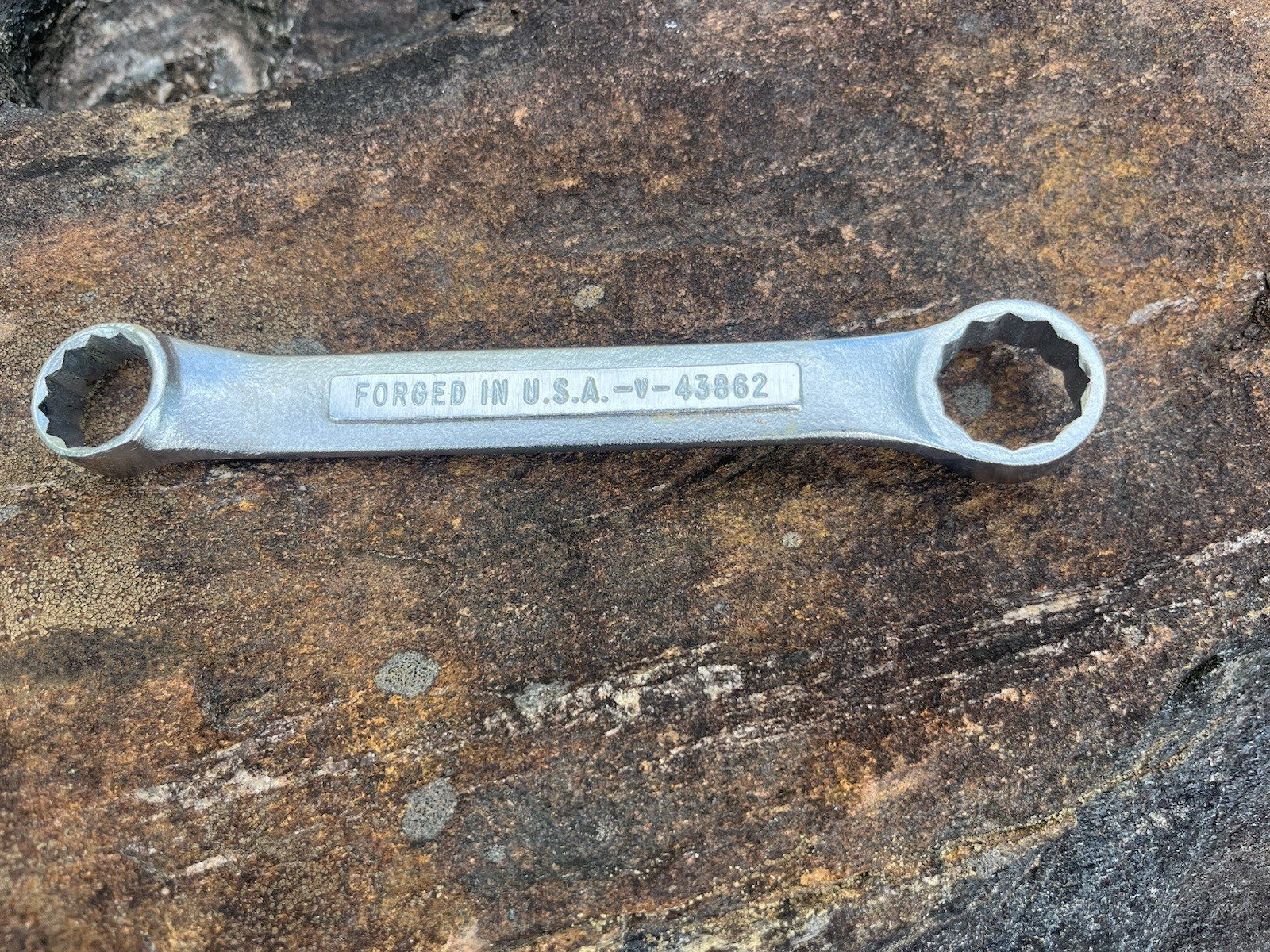 Two Craftsman 5/8″x3/4 & 1/2″x9/16″ Double Box End Wrenchs, 12-pt, Made in USA