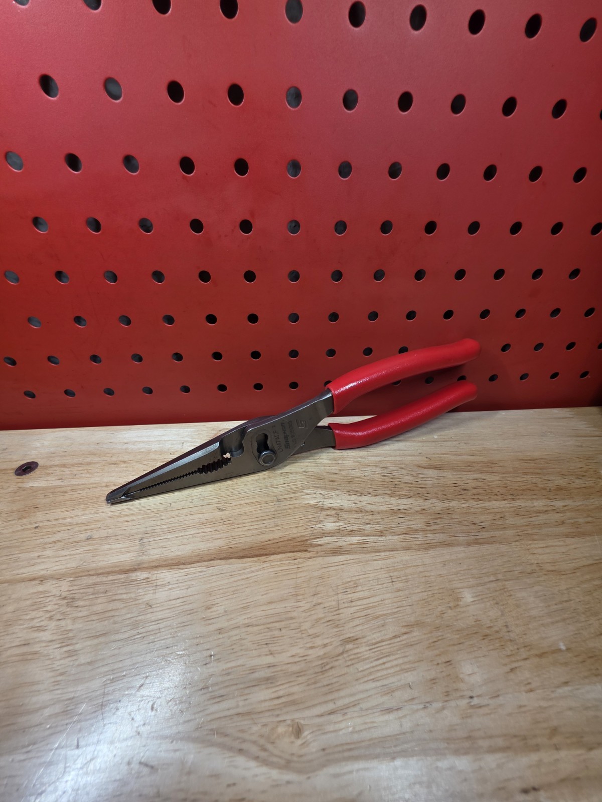 Snap-on Tools NICE LN47ACF 9″ Talon Grip Long Nose Slip Joint Pliers USA Red