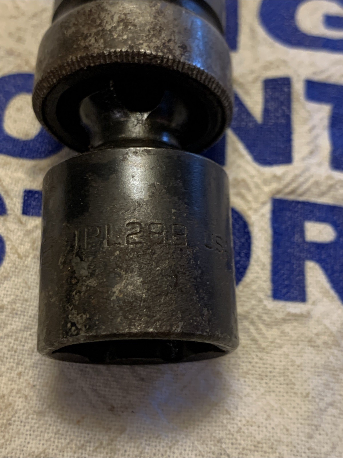 2006 Snap-on Tools USA 1/2″ Drive SAE 7/8″ 6pt Impact Swivel Socket IPL28B