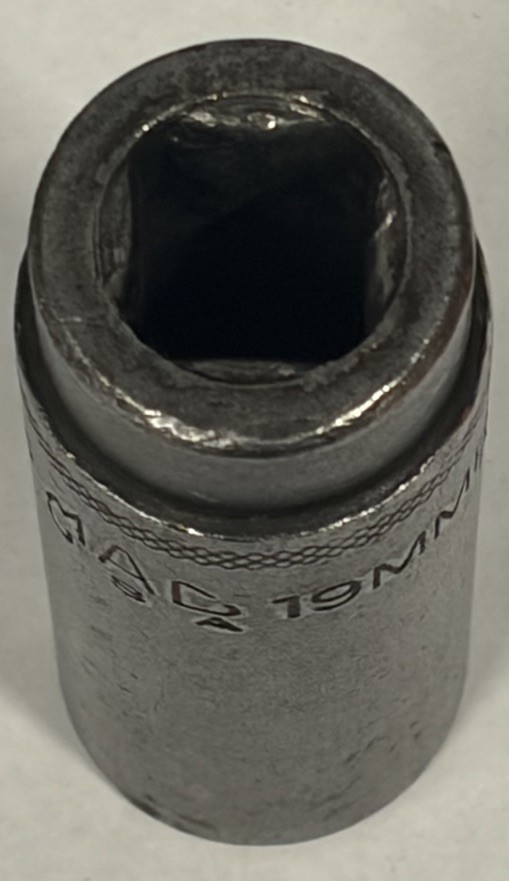 NOS Mac Tools 1/2″ Drive 19MM 6PT Metric Deep Impact Socket USA VDP619MMR