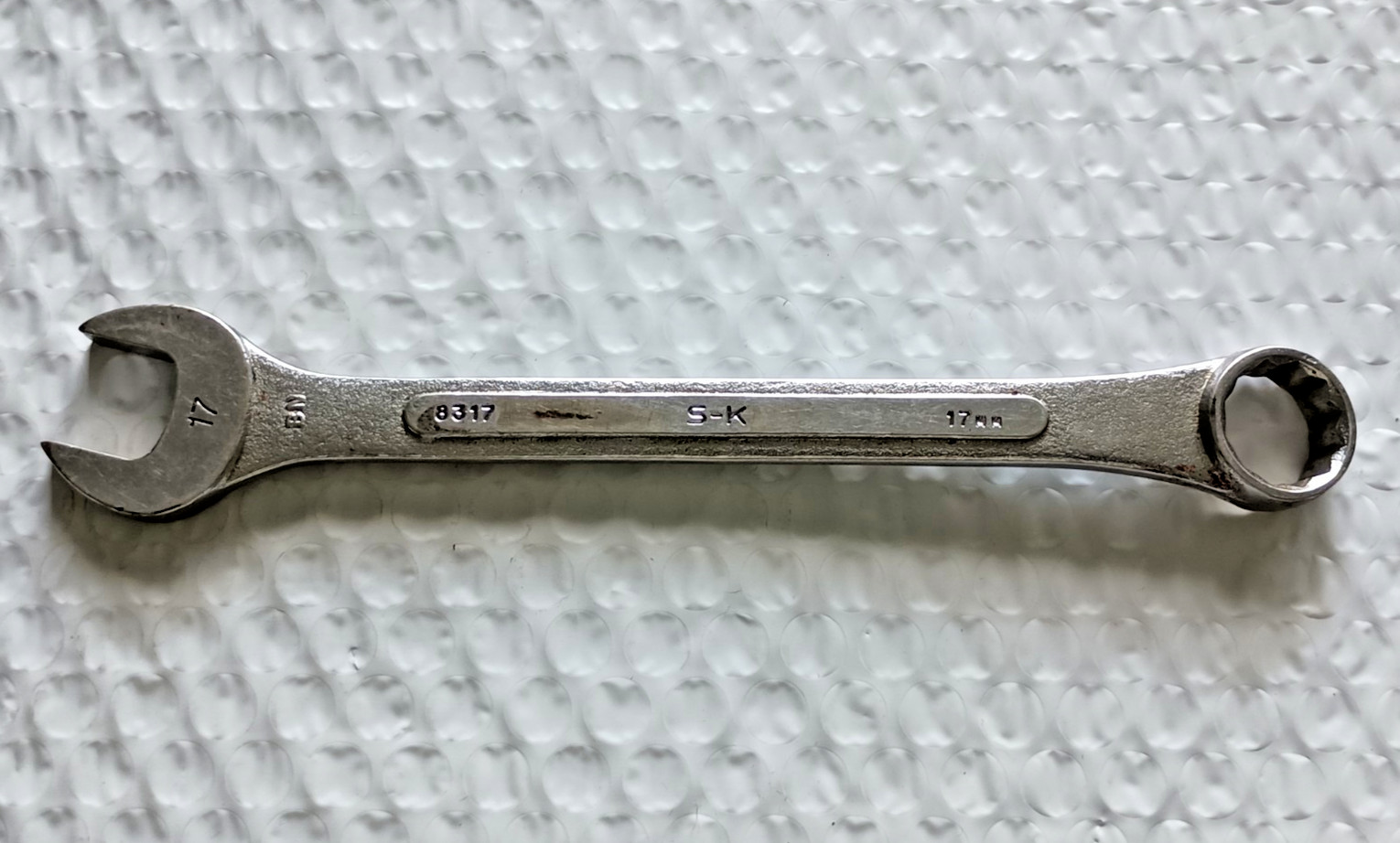 S-K TOOLS USA 8317, 17MM. COMBINATION WRENCH, 7.75″ LONG, 12 POINT.