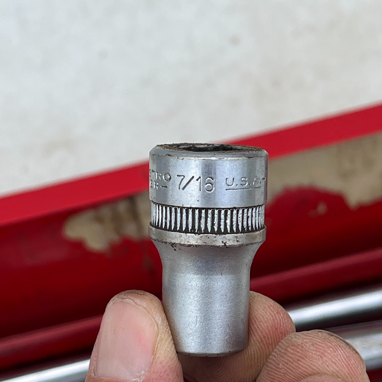 VINTAGE INDESTRO SUPER 18 Pc 1/2″ DRIVE SOCKET RATCHET SET + BOX – 7/16″- 1-1/8″