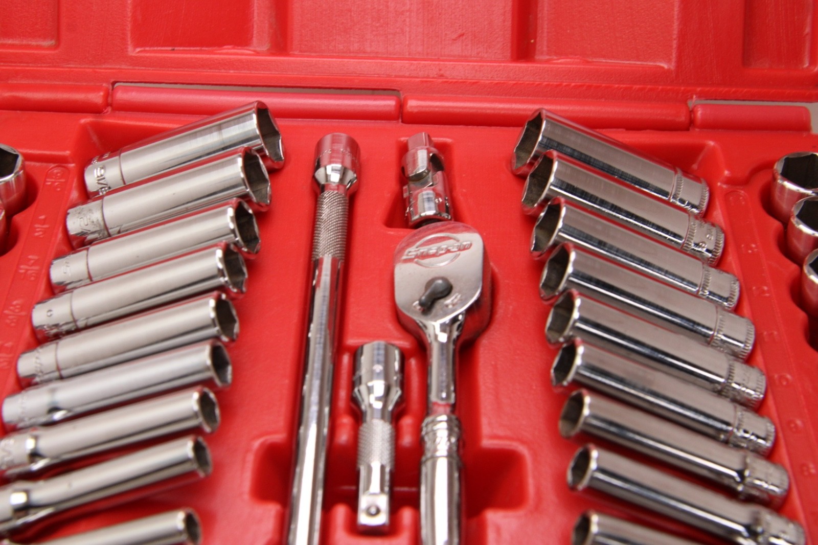 Snap-on 144TMPB 44 Piece 1/4″ Drive 6-Point Metric/ SAE General Service Set USA