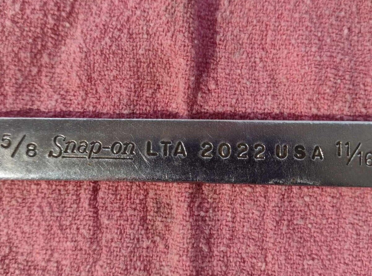 Snap-On Tools USA 5/8″-11/16″ SAE 15° Offset Low Torque Chrome Slimline LTA2022