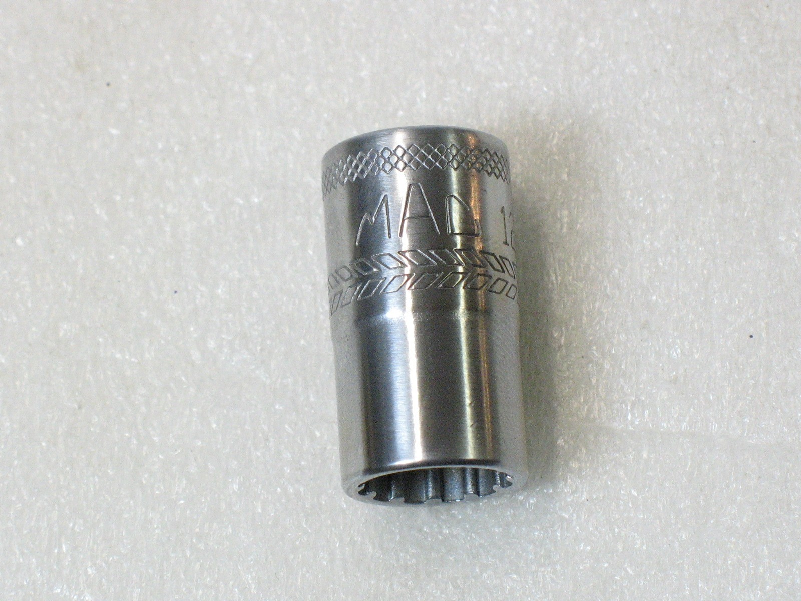 MAC Tools 3/8″ Drive 12mm Shallow Chrome Spline Socket X12SMMR