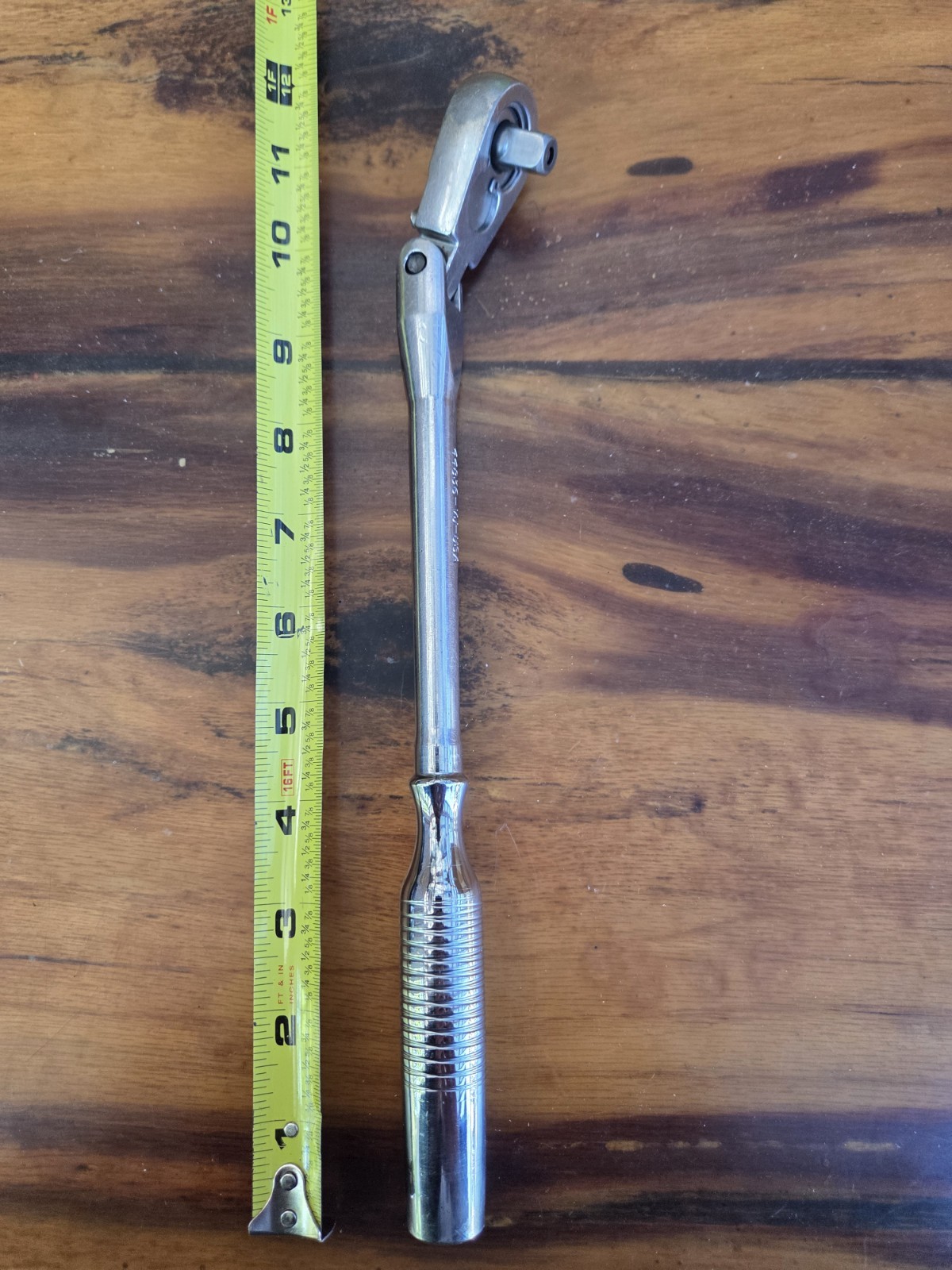 CRAFTSMAN USA – 3/8″ Drive 12″ Long Handle Flex Head Ratchet Ribbed Handle 44836