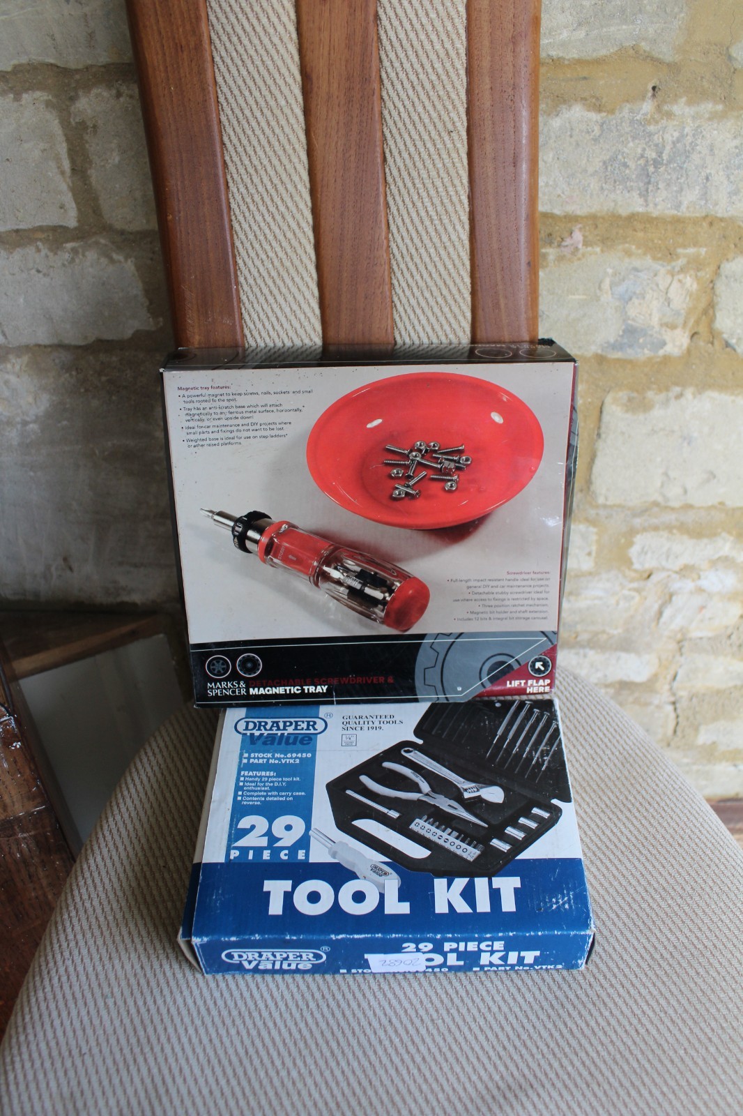 Draper 29 piece Tool kit and M&S detachable screwdriver & Magnetic tray – unused