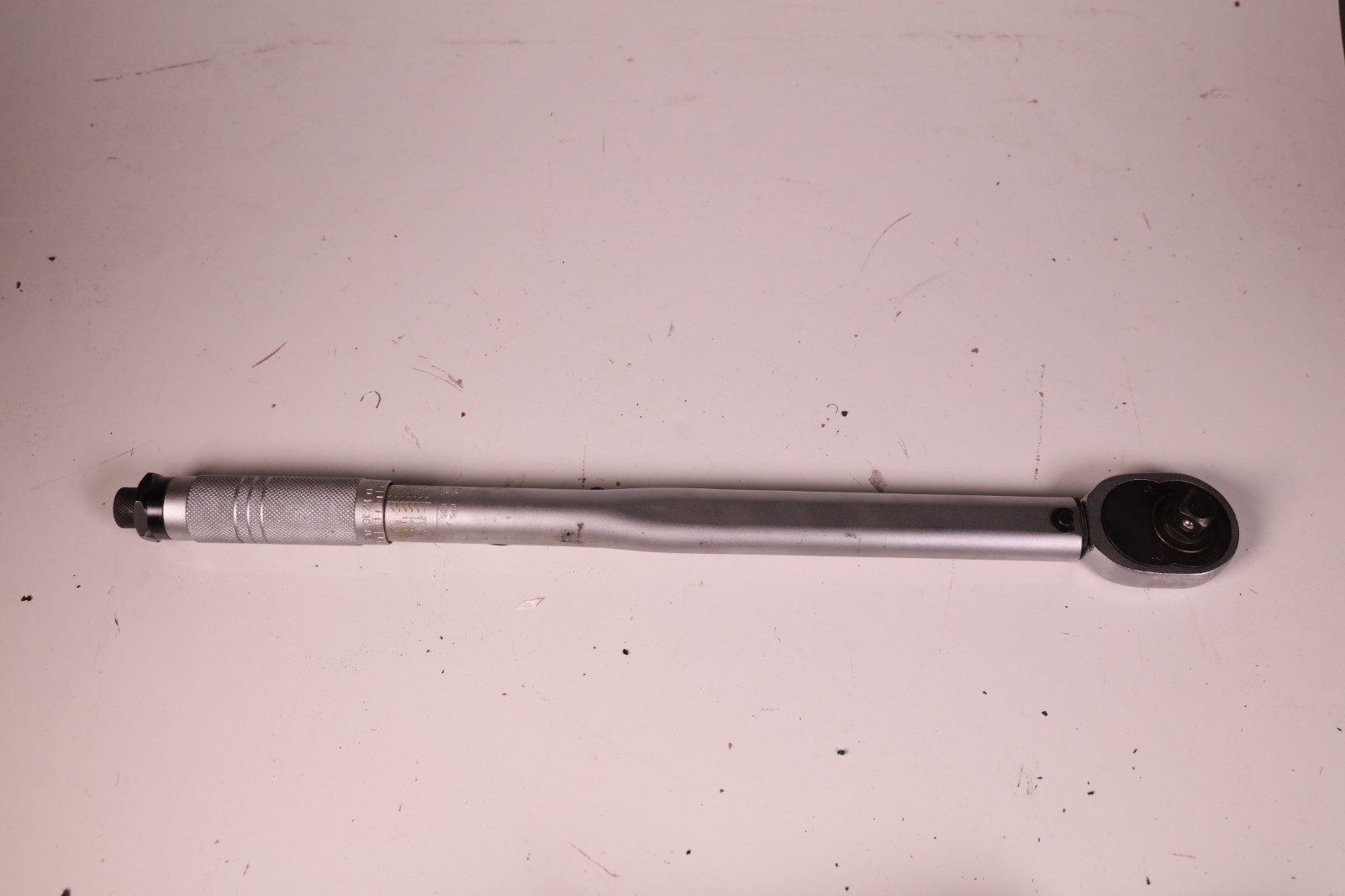 KING TONY 1/2″ Adjustable Torque Wrench (Newton Meter & Kilogram) 42-210 Nm