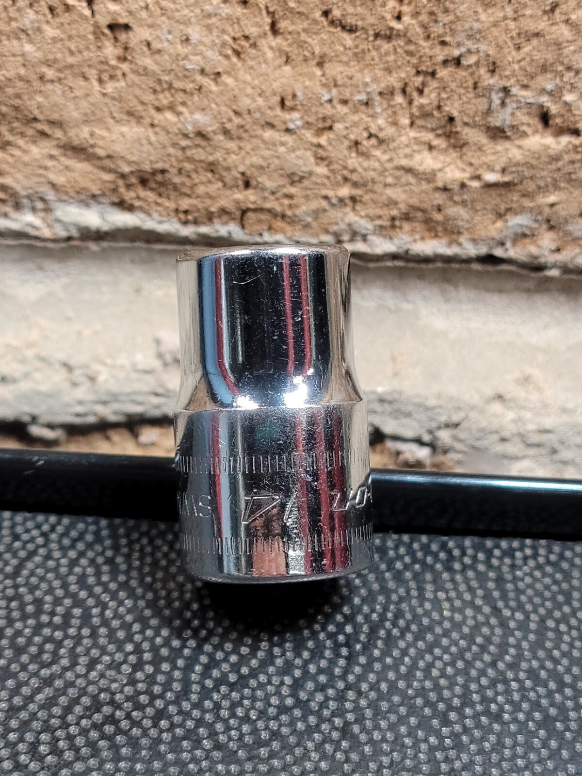 Snap-on Tools SWM141A 14mm 1/2″ Drive Metric 12-Point Shallow Socket Chrome USA