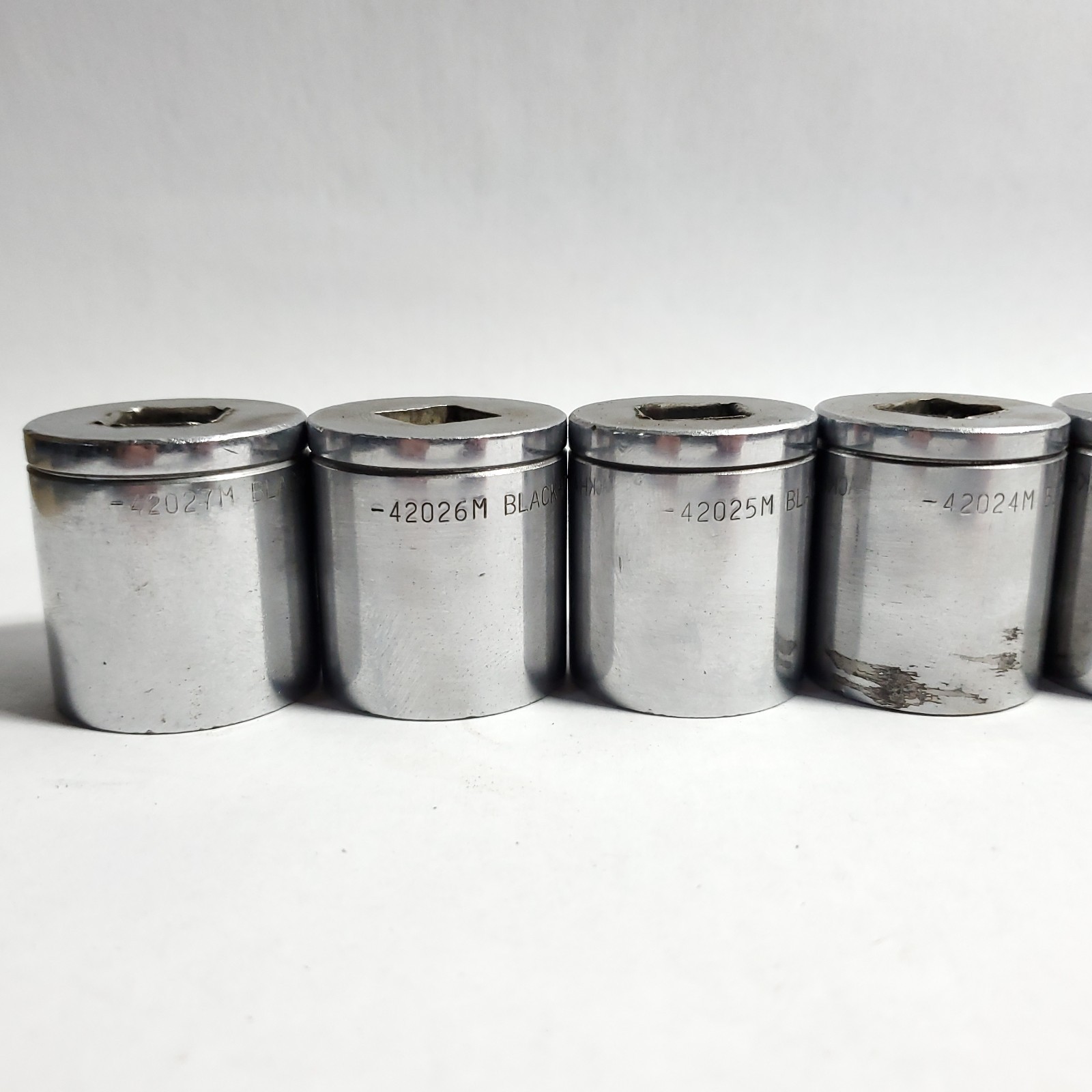 Blackhawk 13 pc. 1/2″ Drive Metric Socket Set 27mm-15mm 42027M-42015M