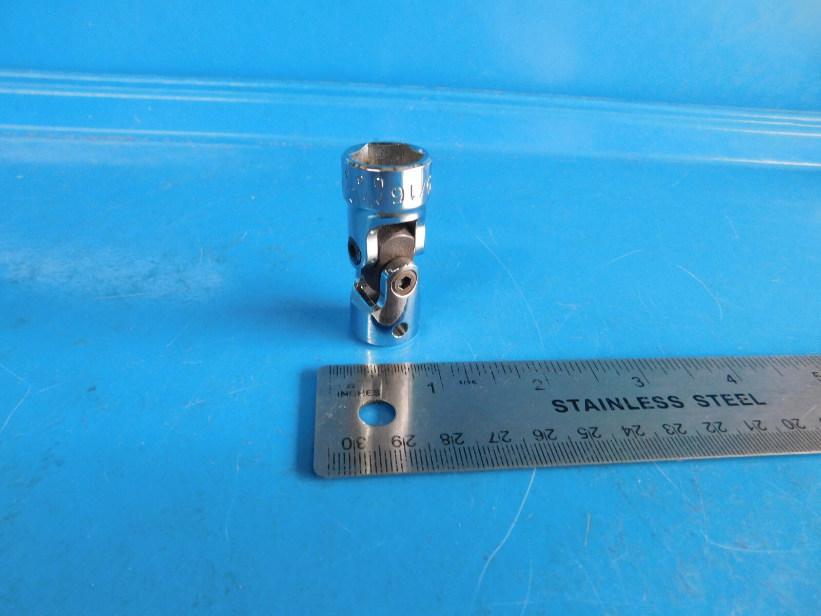 USED,MAC TOOLS » 9/16 » 3/8 IN. DR. UNIVERSAL SOCKET, PART #XU186