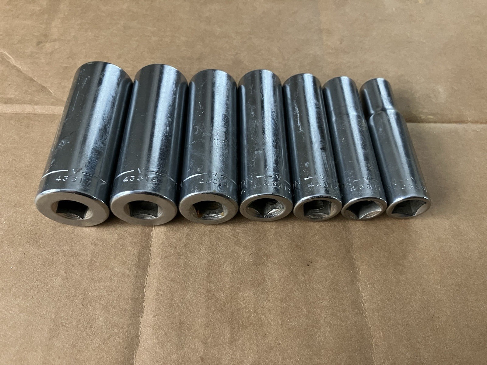 Craftsman Vintage SAE 16-Piece Deep 1/2in.+ 3/8in. Drive 12-Point Socket Set