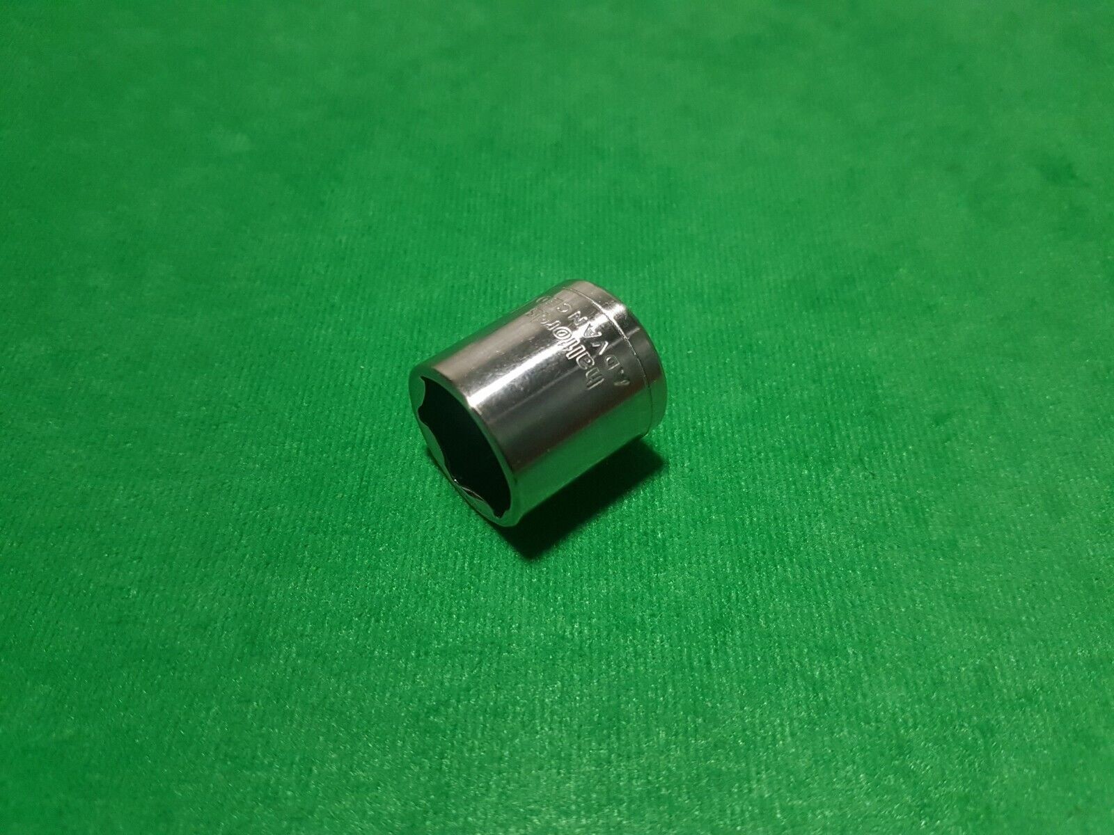 Halfords advanced 18mm 3/8″ drive 6 point shallow CV socket **FAST FREE POST**
