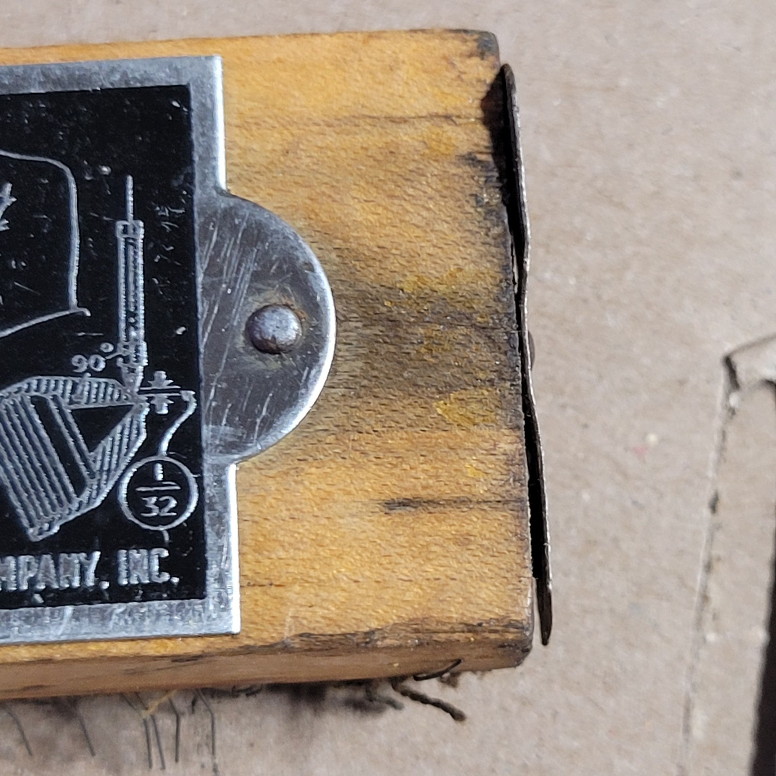 RARE Cummins Engine Specialty Tool Cup Cleaning Fine Metal Wire Brush Card File
