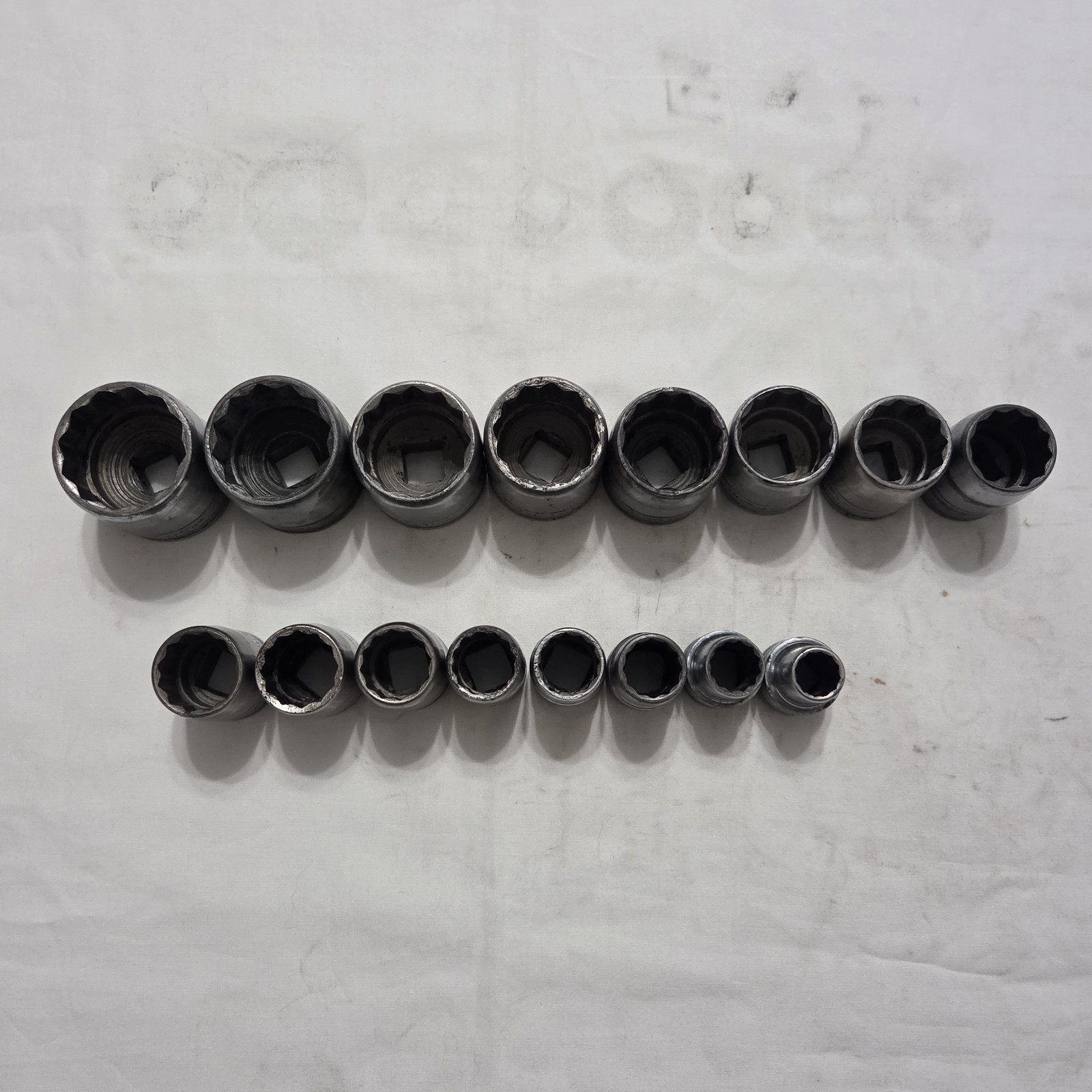 Vintage SK Tools 16pc 7/16″ to 1-1/4″ 12pt SAE Socket Set 1/2″ Drive Made In USA