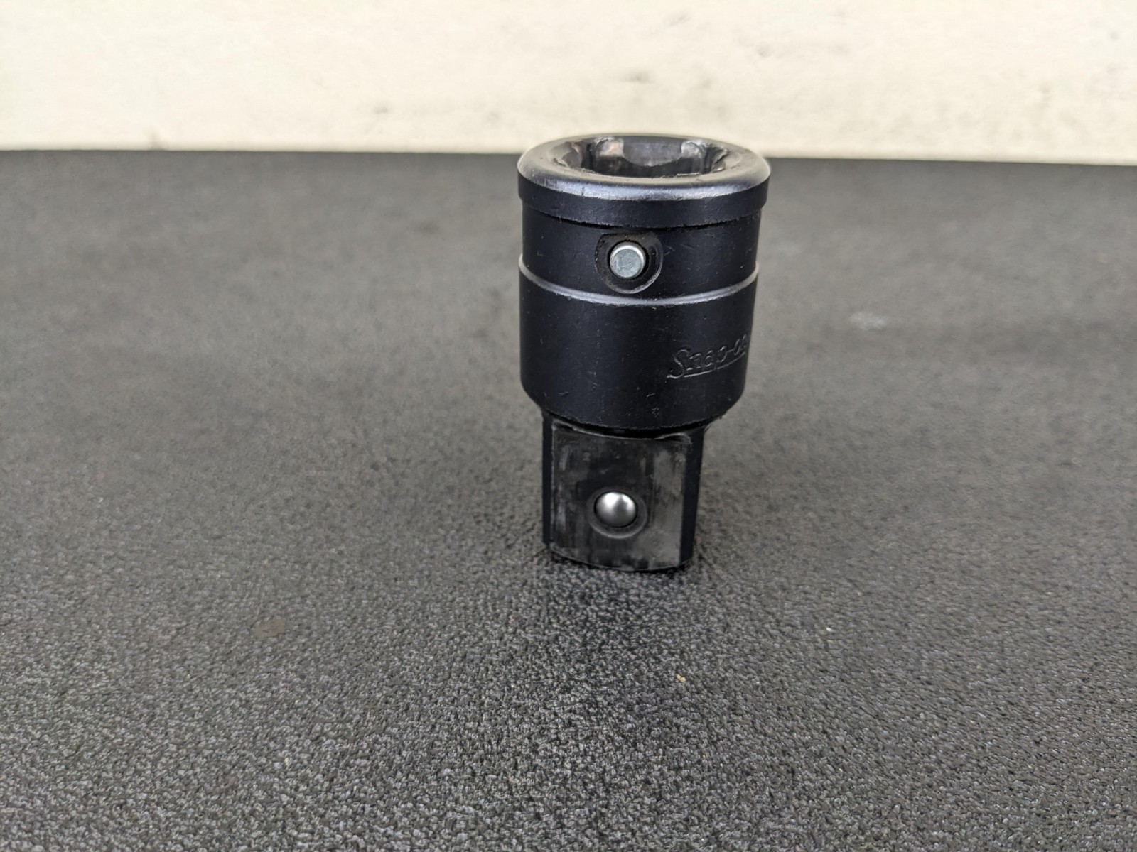 #bo862 Snap-On Tools USA 3/4″ to 1″ Drive Adapter Extension Socket GLA72A