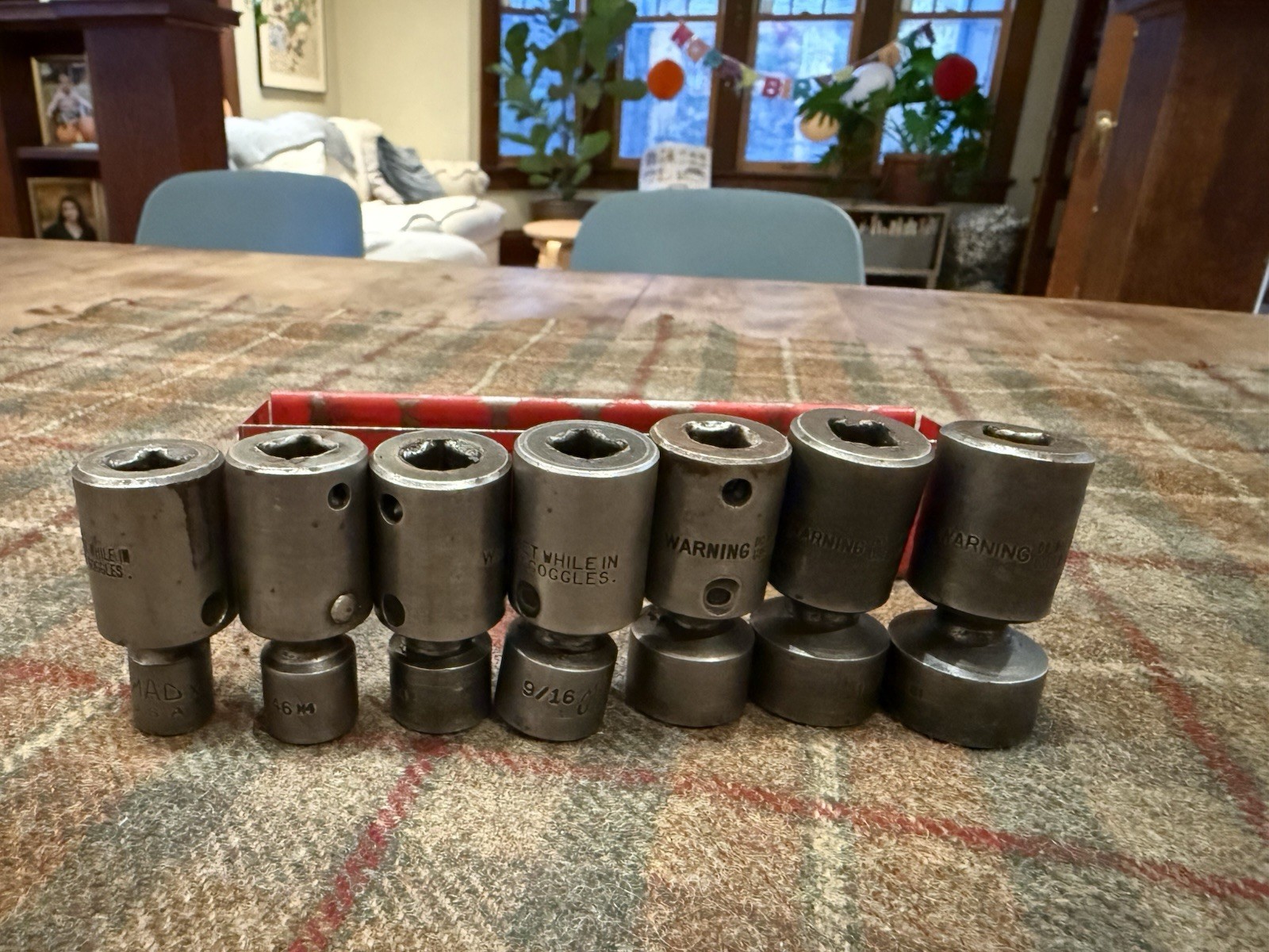 MAC 3/8″ Drive 7pc 3/8″-3/4″ SAE Impact Swivel Universal Socket Set w/metal tray