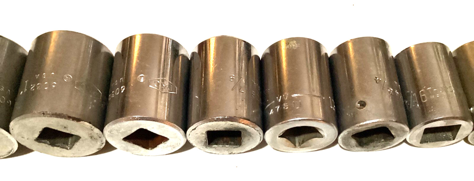 P&C 17 Piece 1/2″ Drive 12 Point SAE Socket Set & Ratchet. 3/8”-1 3/16”. USA