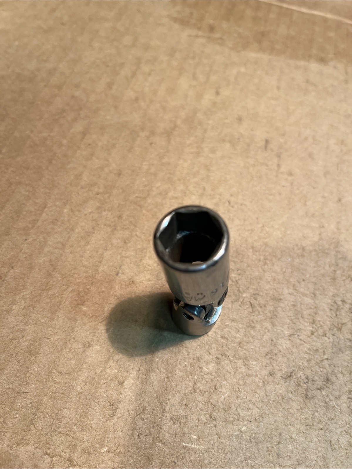 MAC TOOLS 3/8″ Drive 9/16″ Swivel 6 Point (XU186D) Swiveling SAE Socket USA MADE