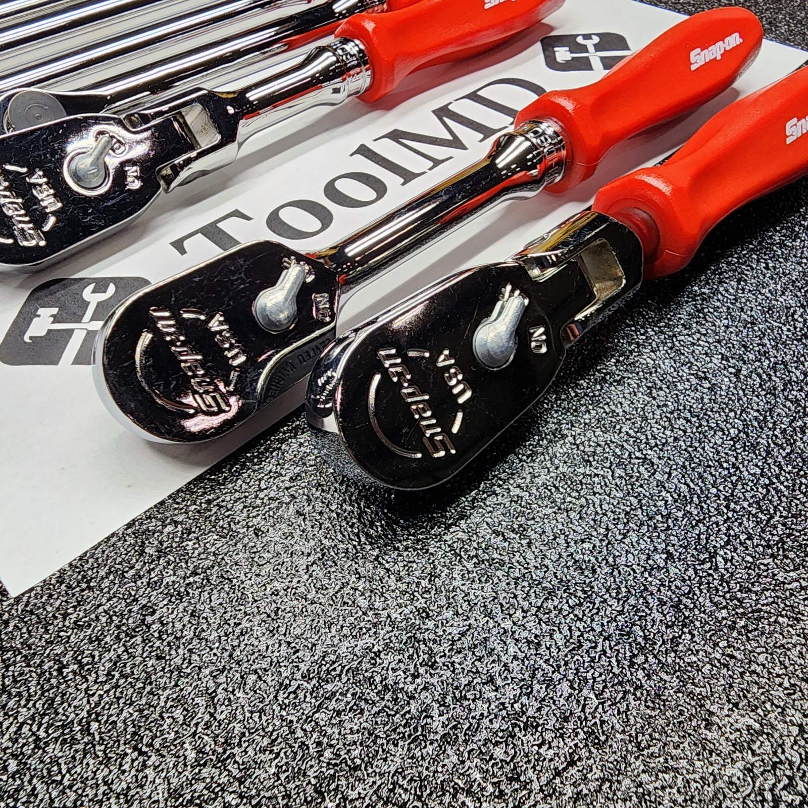Snap-on Tools NEW 8pc RED Hard Handle 3/8″ Drive Fixed & Flex Head Ratchet Set