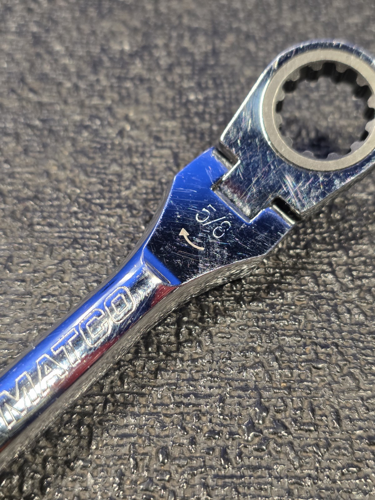 Matco Tools RF202 5/8″ Flex Head 12-Point Spline Drive Ratcheting Box Wrench