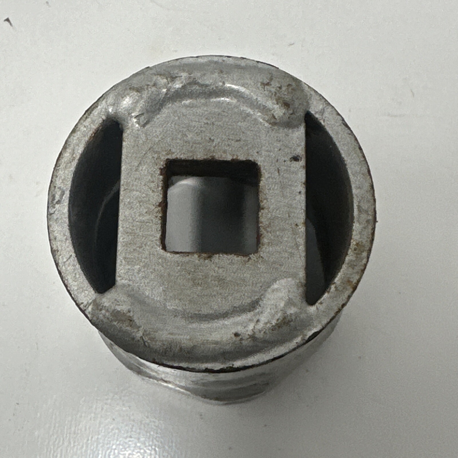 OTC 795 2- 1/2″ – 3/4″ Drive Axle Nut Socket Silver GUC