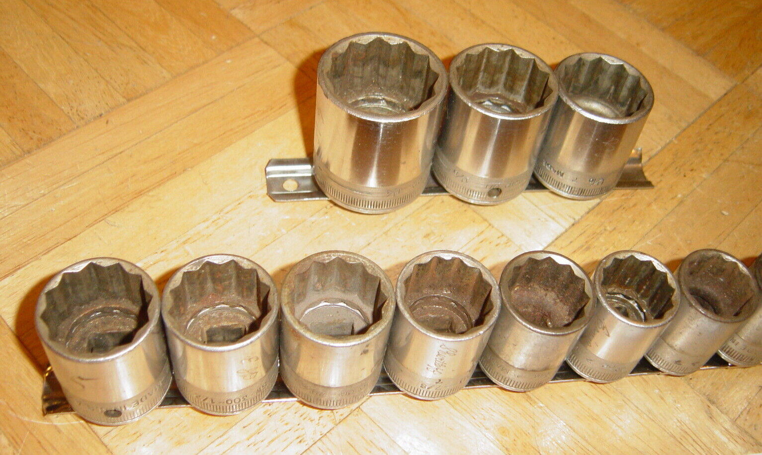 SNAP-ON TOOLS 16 PIECE 1/2 DRIVE SAE. SHORT SOCKET SET 7/16-1-1/4 1947 DATE CODE
