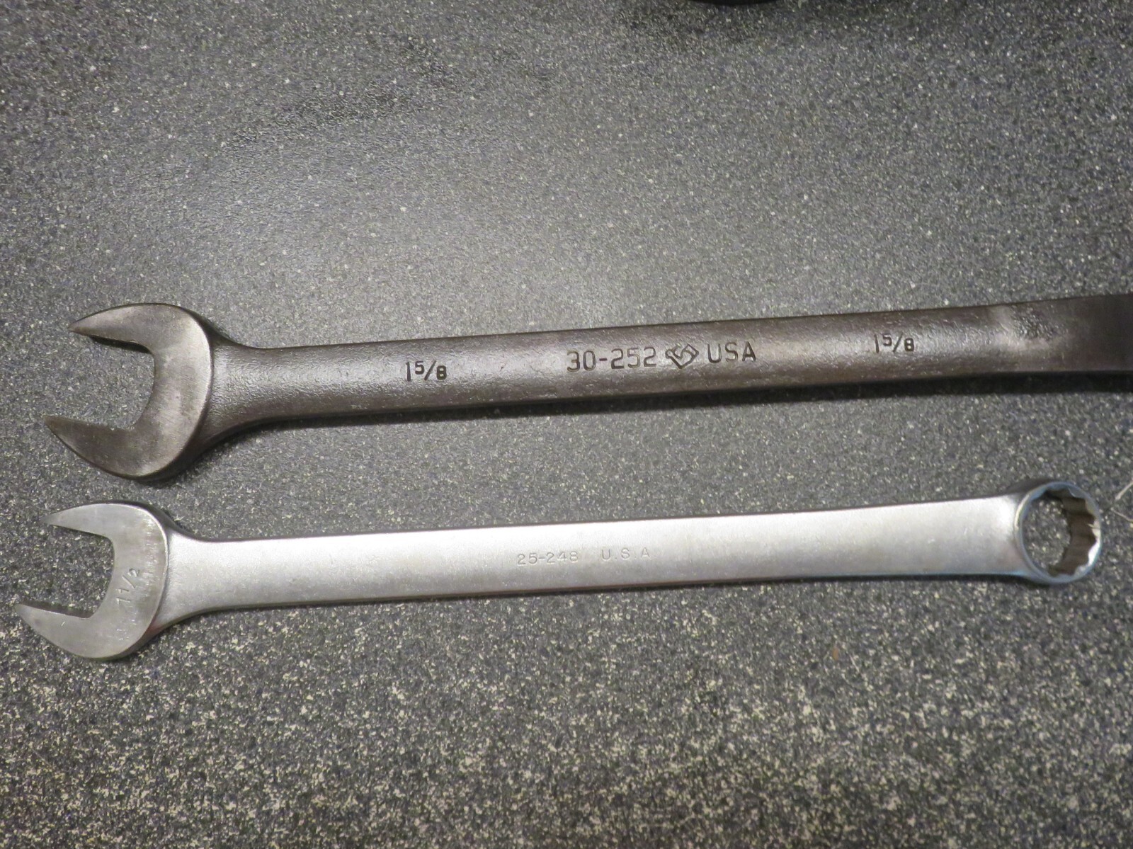 1-5/8» & 1-1/2″ Armstong 12 Point Combination Wrench 30-252 & 25-248 U.S.A.