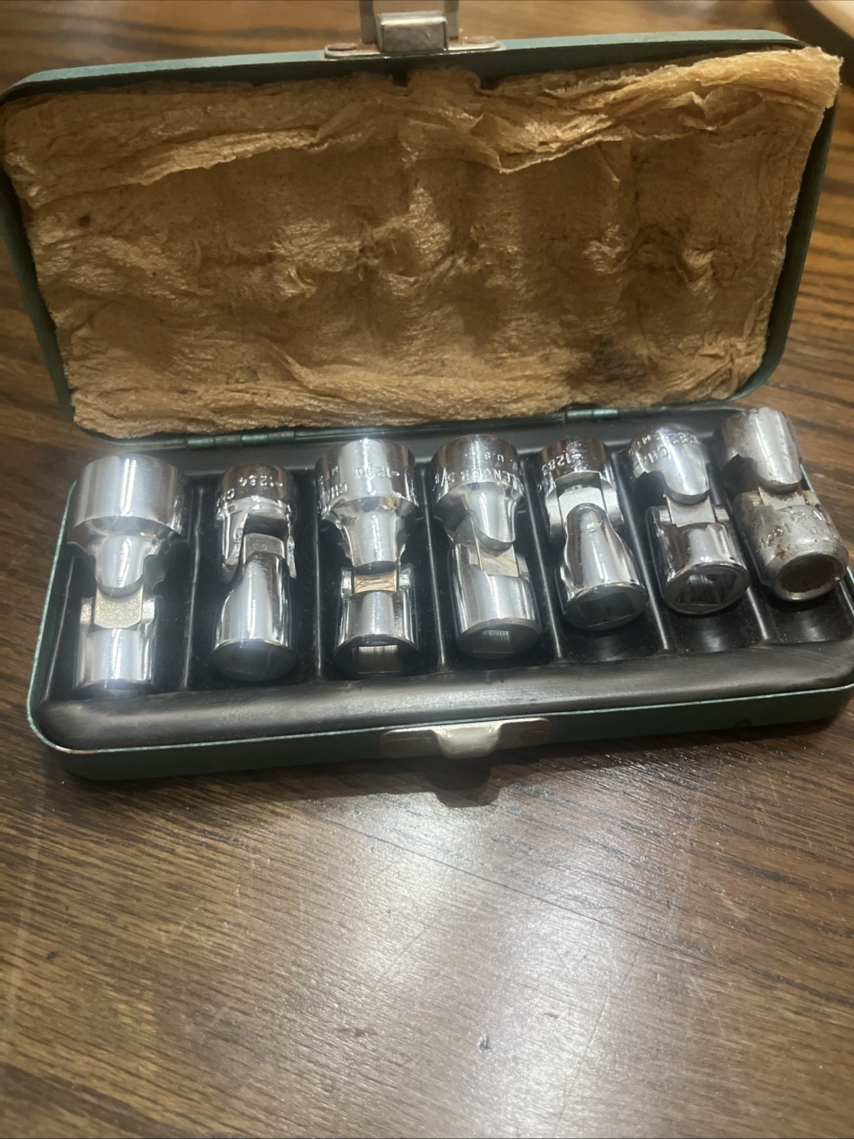 Challenger Fine Tools Universal Socket Set 3/8 Drive