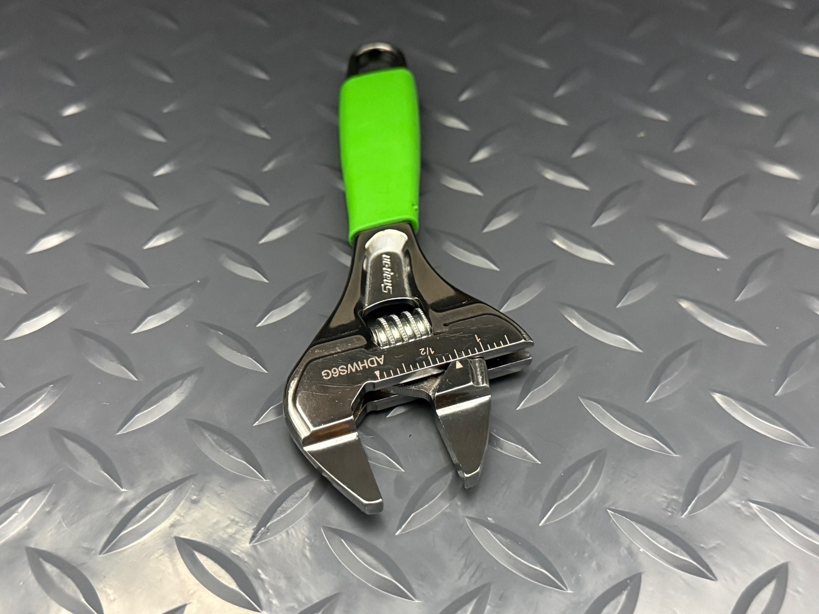 NEW Snap-On Tools GREEN 6» SLIM ADJUSTABLE WRENCH Smooth Jaw ADHWS6G Free Ship