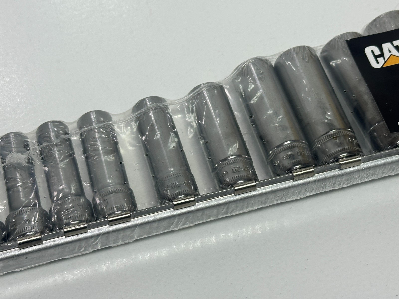 🇺🇸 CAT Caterpillar USA 12pc Deep Metric 8-19mm Socket Set 3/8″ Drive 12-Point