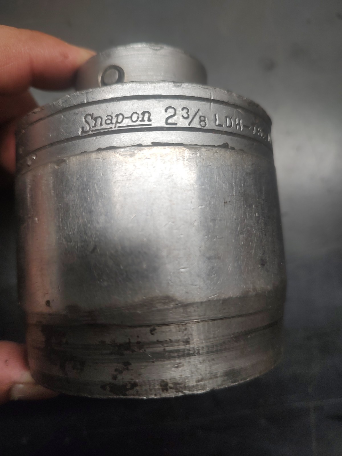 Snap-on 2 3/8 » 3/4” Drive 12 Point LDH-762