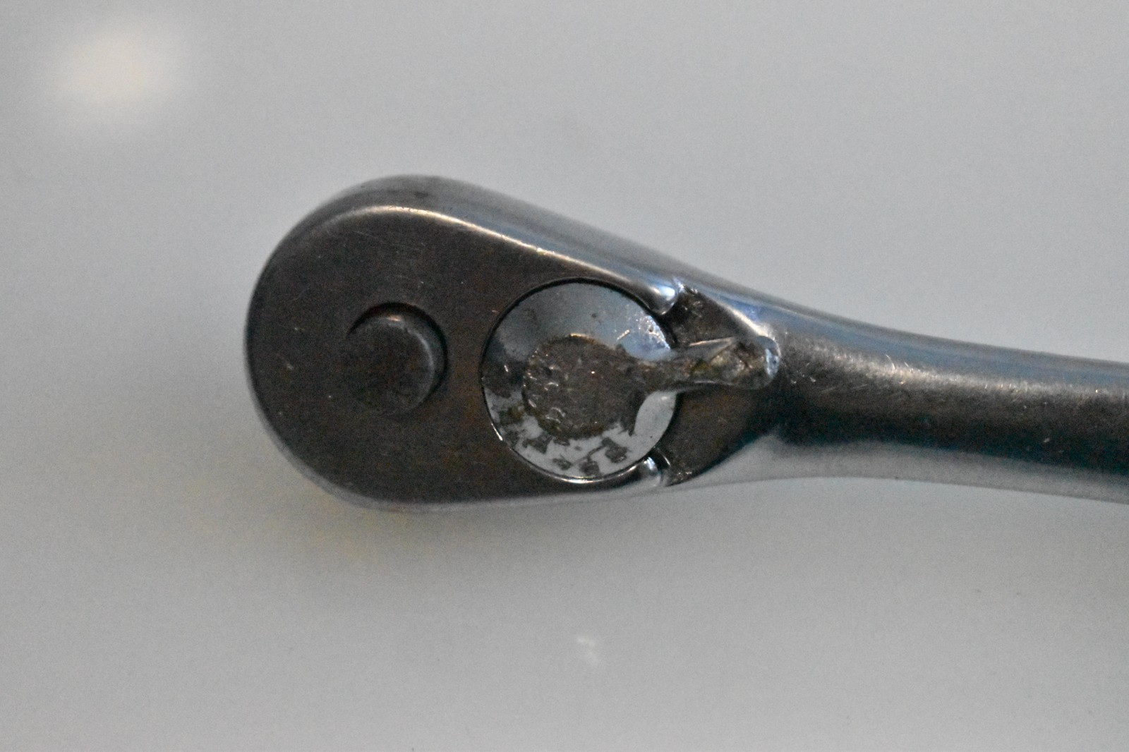 Easco Tools 721150 Ratchet Wrench 3/8″ Drive USA Smooth Polished Handle