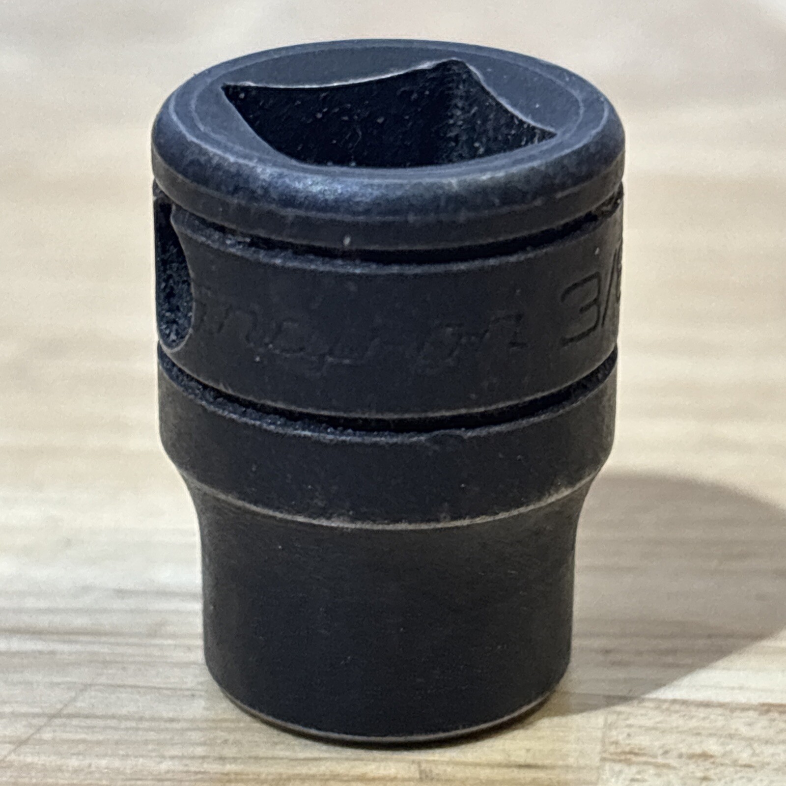 Snap On 3/8″ Shallow Industrial Socket 3/8″ Drive 6 Point Non Impact GFS121