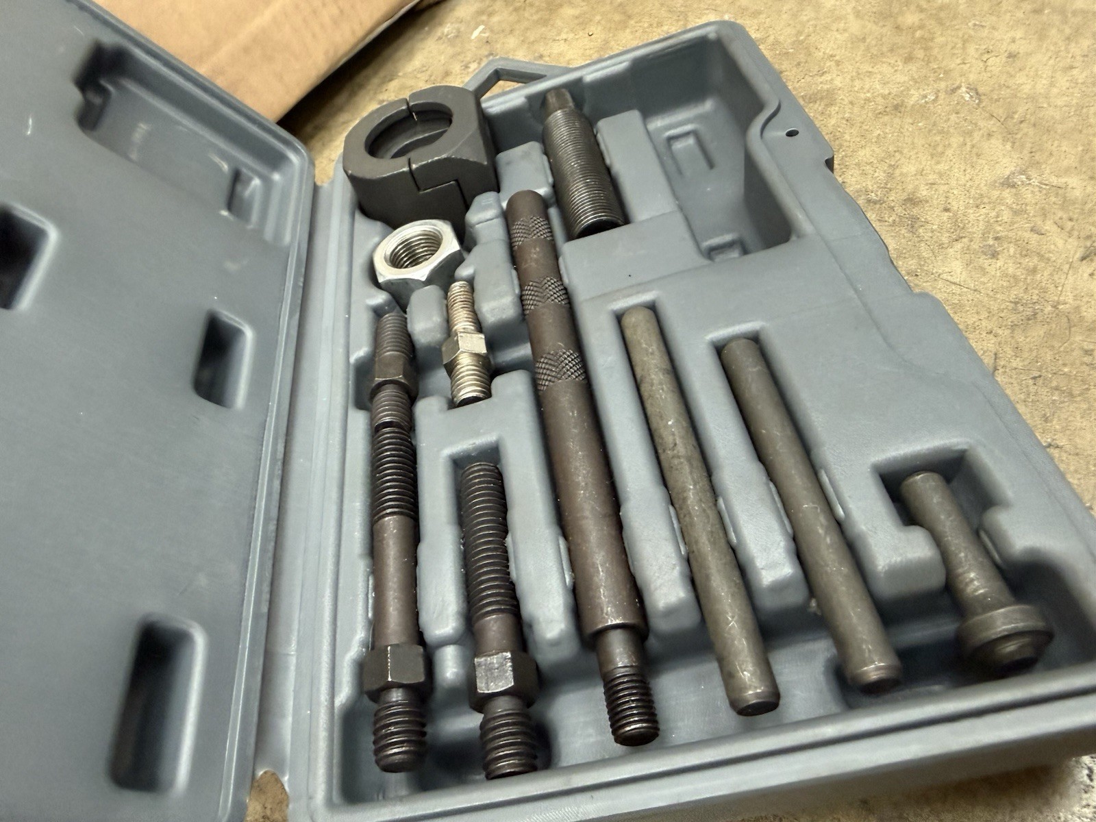 Lisle No Slip Pulley Puller and Installer #39000