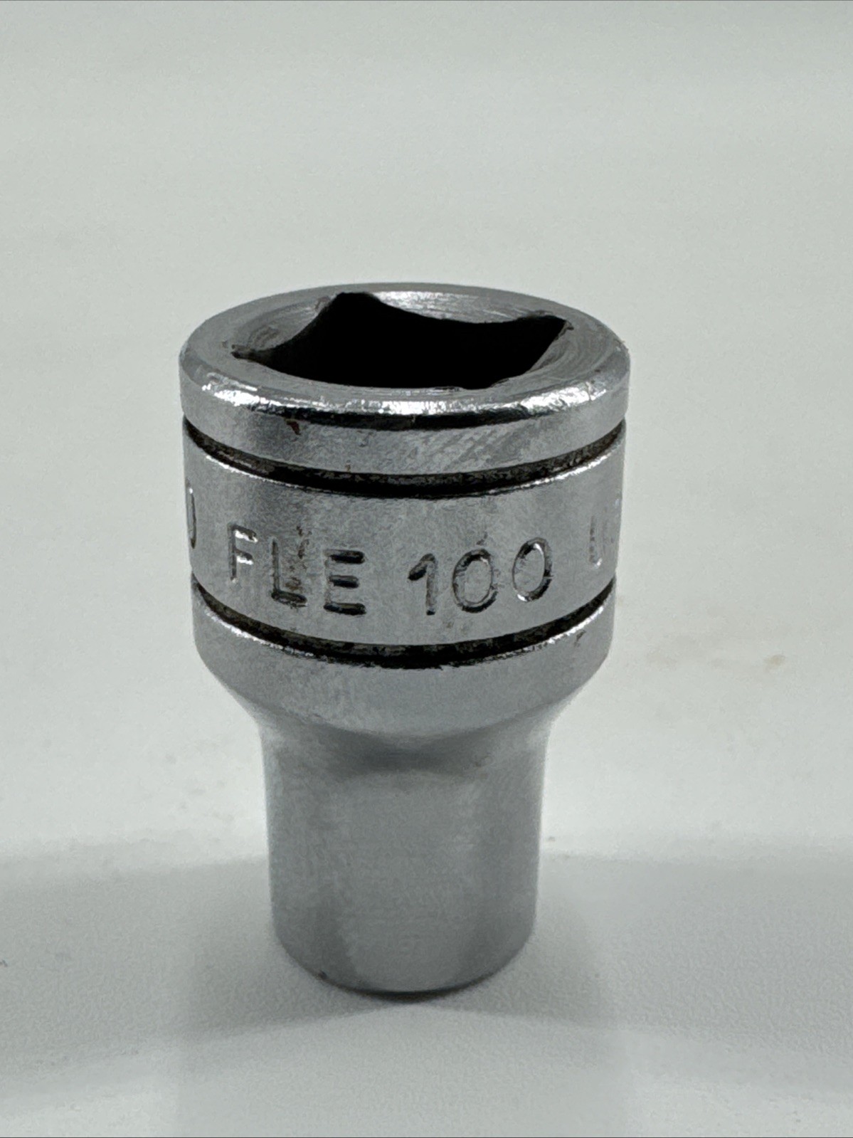 Snap On FLE100 – 3/8″ Drive E10 Inverted TORX Shallow Chrome Socket