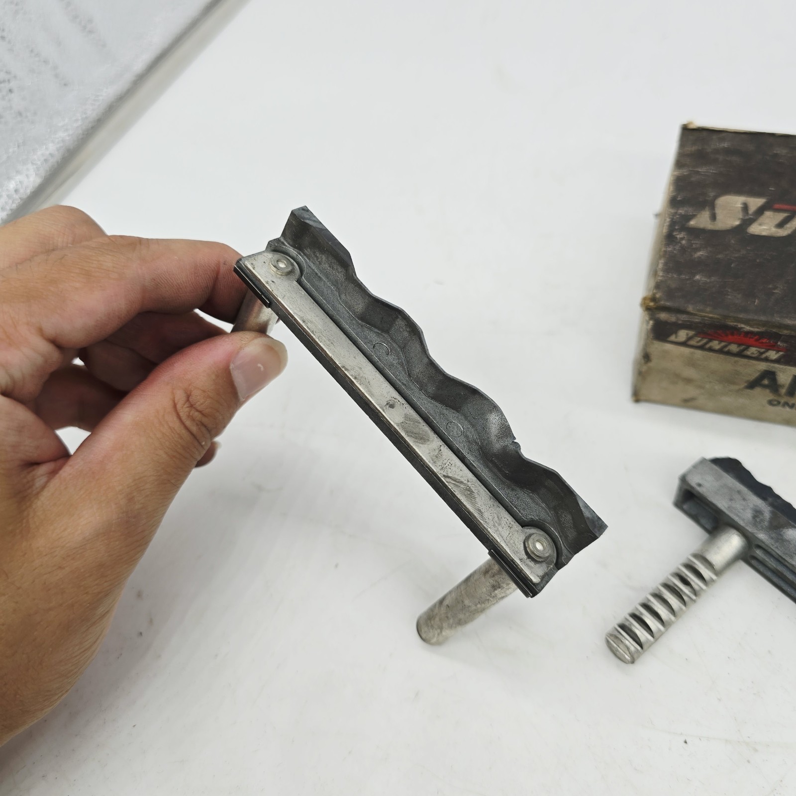 Sunnen Cylinder Honing/Hone Stone Set M27-J65 AN500 280-Grit 20 Ra Finish W/ Box