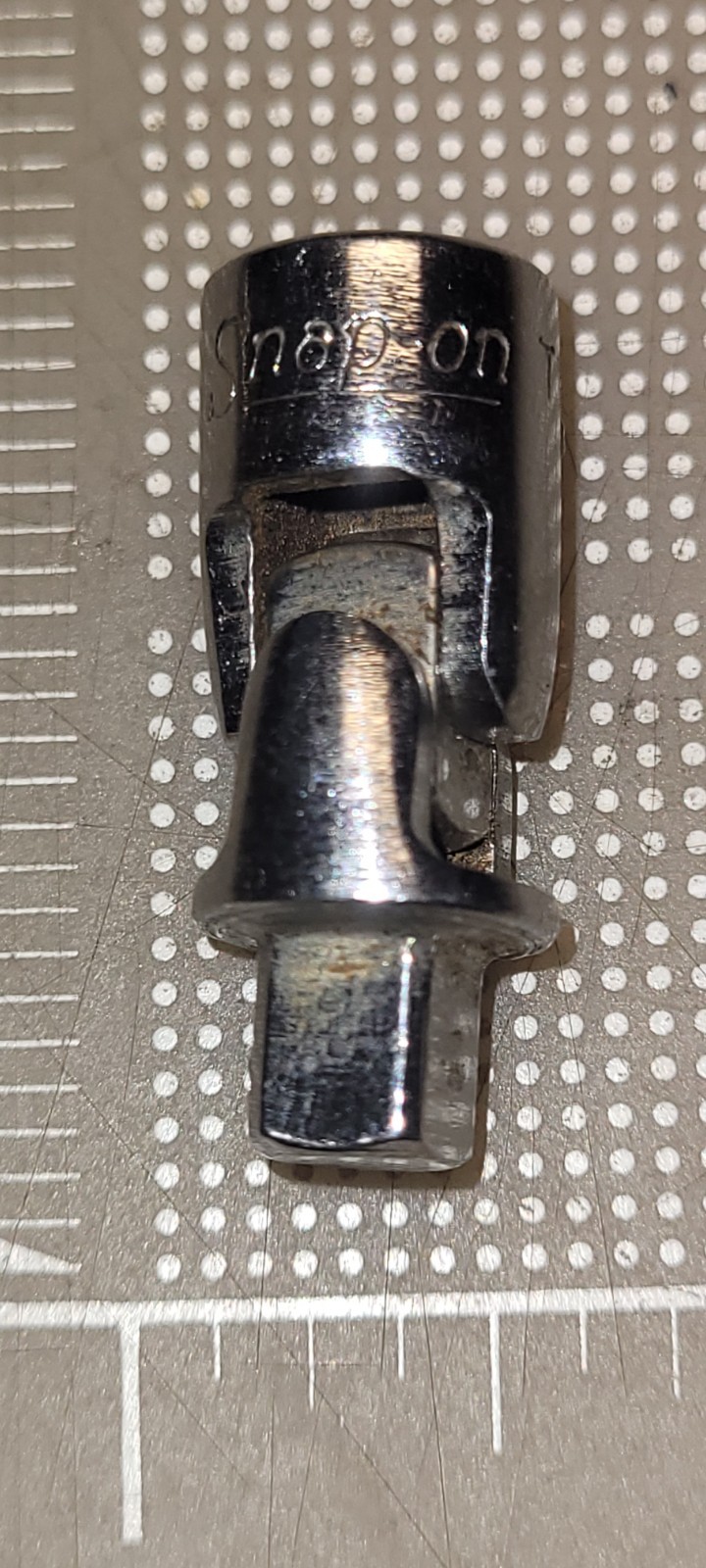 SNAP ON TMU8B 1/4″ DRIVE UNIVERSAL / SWIIVEL SOCKET