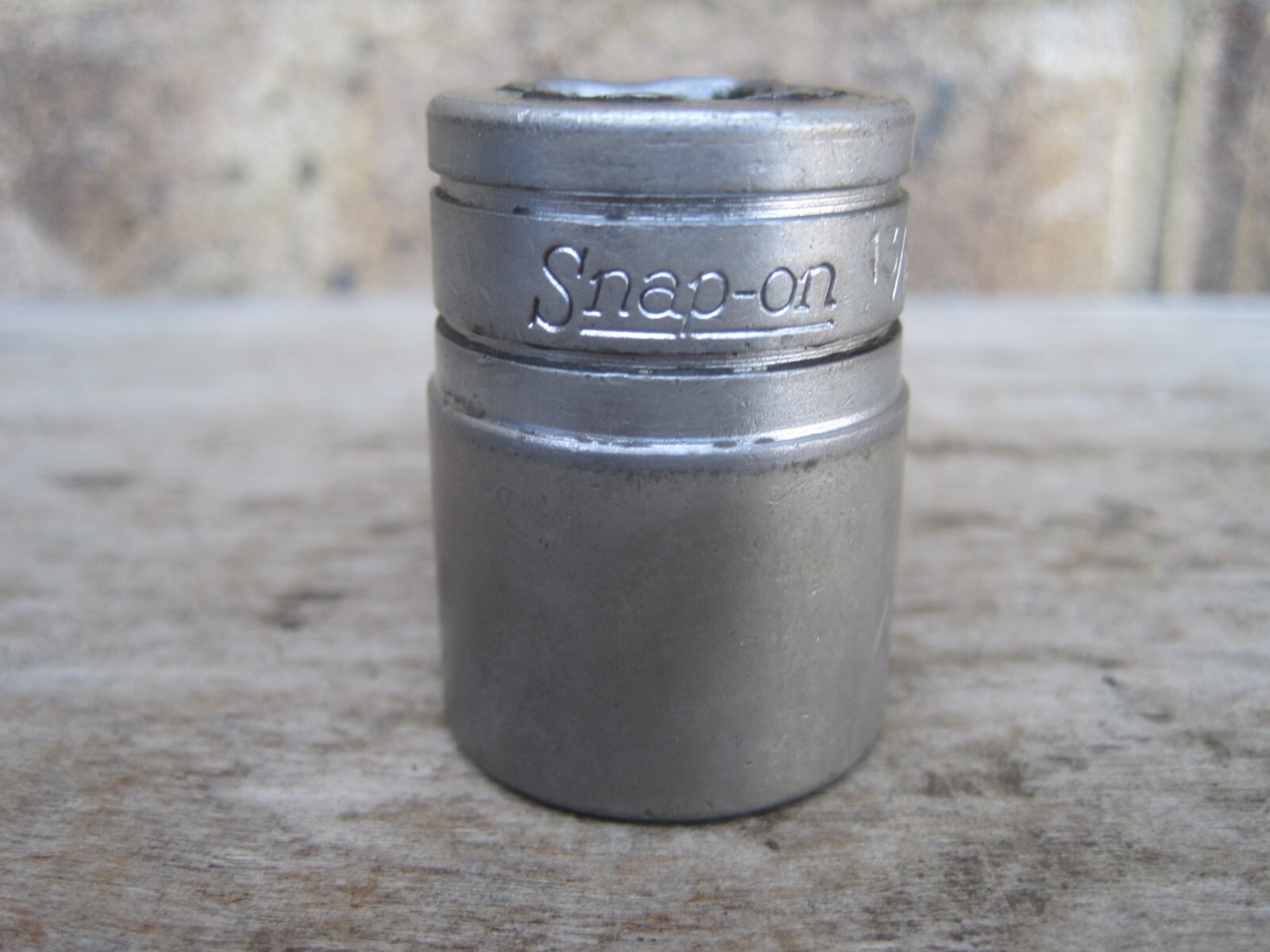 Snap-On Tools SW-261 1/2″ Drive 13/16” 12 Point Socket USA OLD LOGO