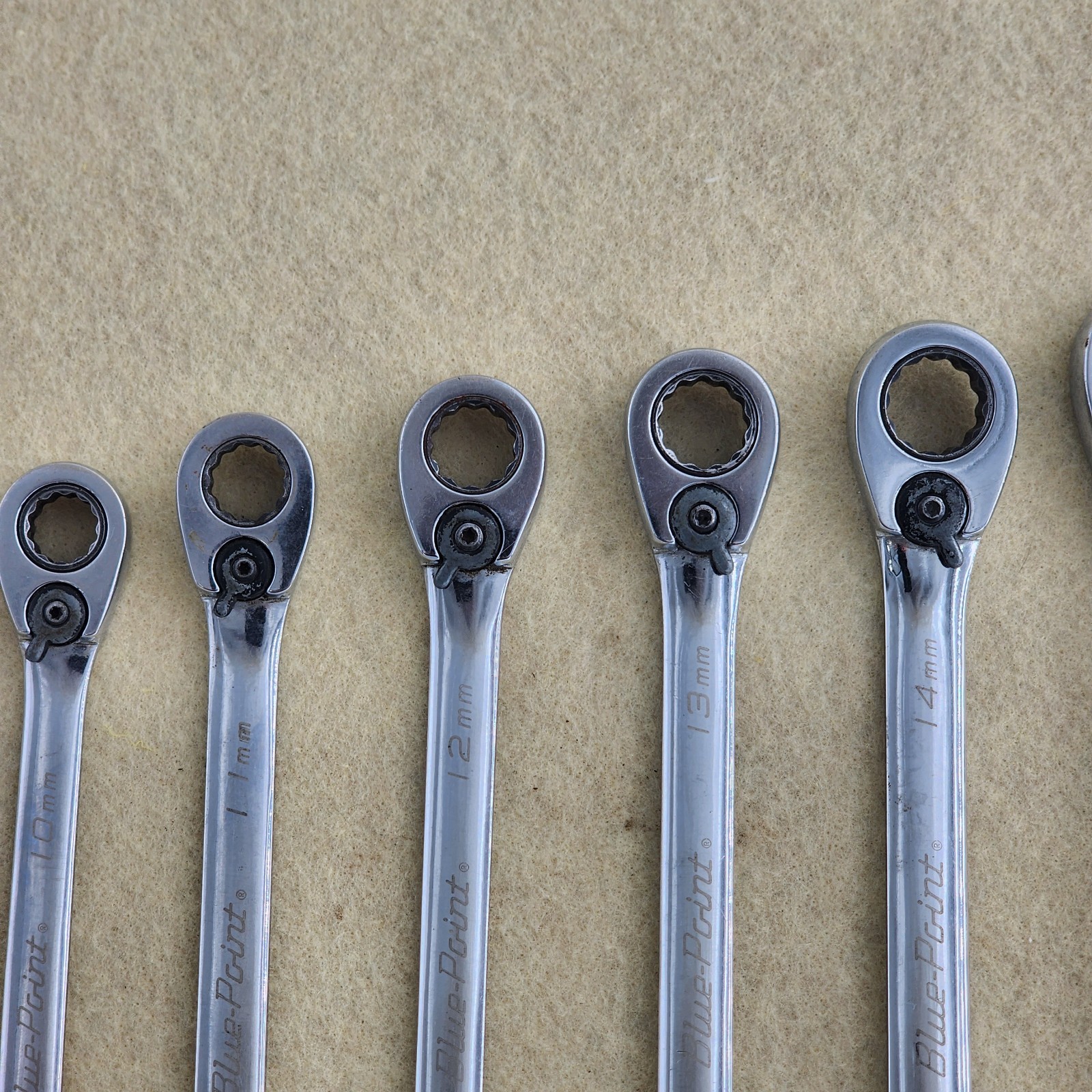 Blue-Point 12 Pc Metric Reversible Ratcheting Combination Wrench Set 8mm-19mm Sn