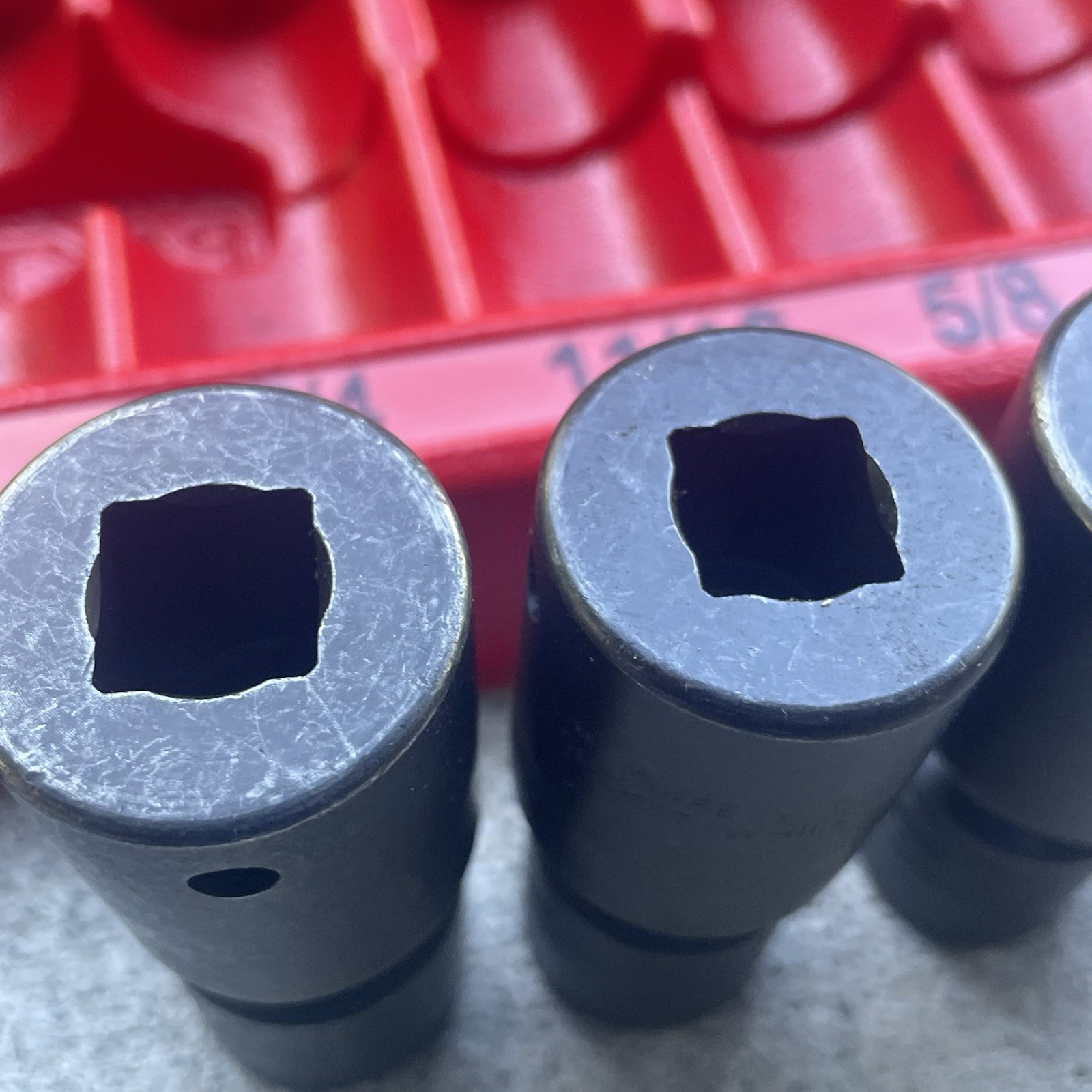 Snap On 1/2″ Drive Wobble Sockets SAE 9/16 to 1 1/8 Inch Set 3071PLY–Missing 1