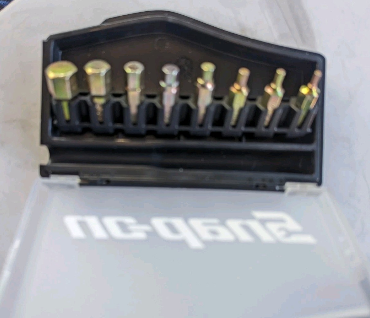 Snap on tools 8Pcs Metric HEX Screwdriver Bit Set W/Black Case 2–10mm SDMC8MH NW