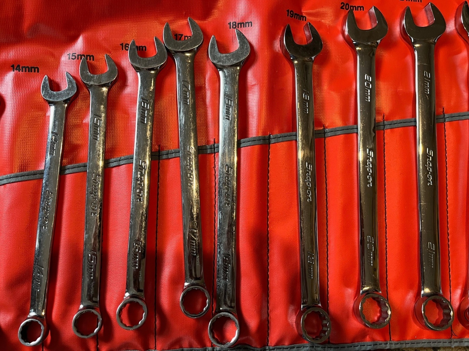 Snap-on OEXM713K – 13 Piece Metric Standard Handle 12Pt Combination Wrench Nice!
