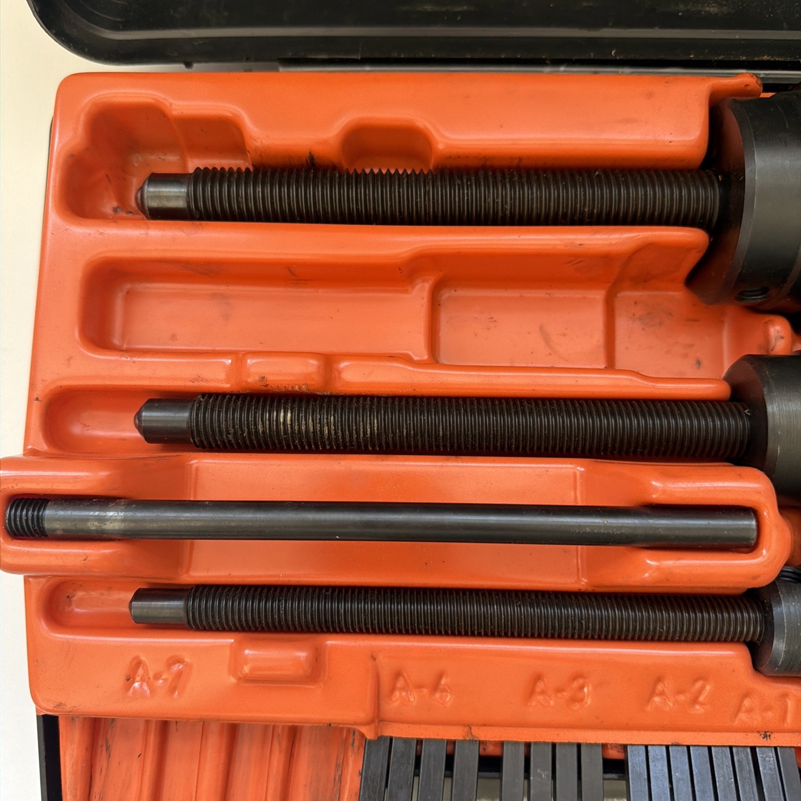 SKF TMBP7 Bearing Puller Kit Dismounting Bearings From Housing 32 Piece Tool Set