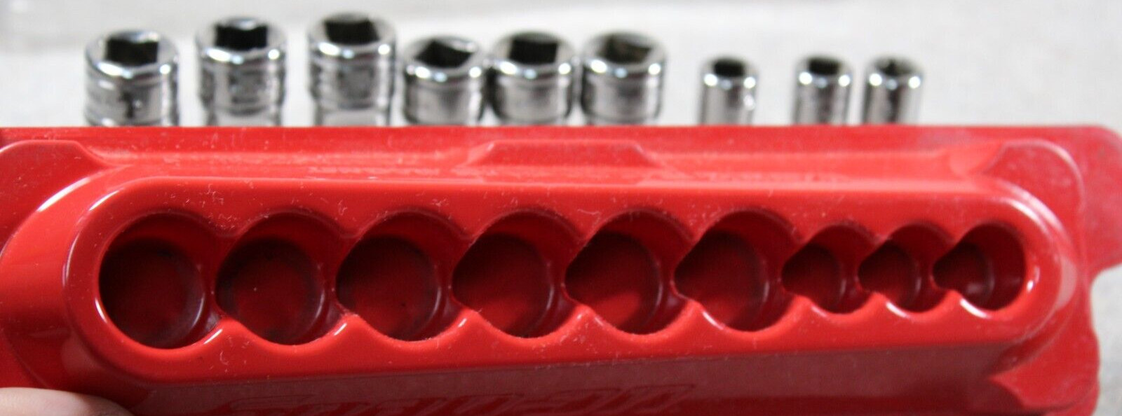 Snap On 209EFTXBY 9 Pc 3/8″ & 1/4″ Drive TORX Bit Socket Set & Mag Tray #I-5922